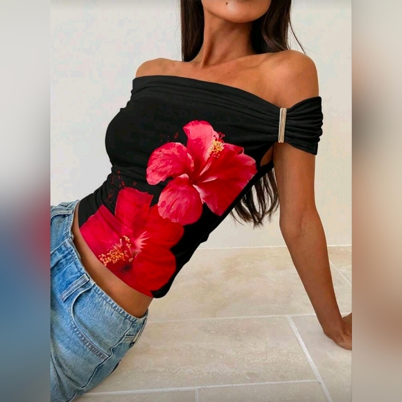 Aloruh Floral Elegant Asymmetric Off-Shoulder Bodycon T-Shirt - Picture 4 of 8